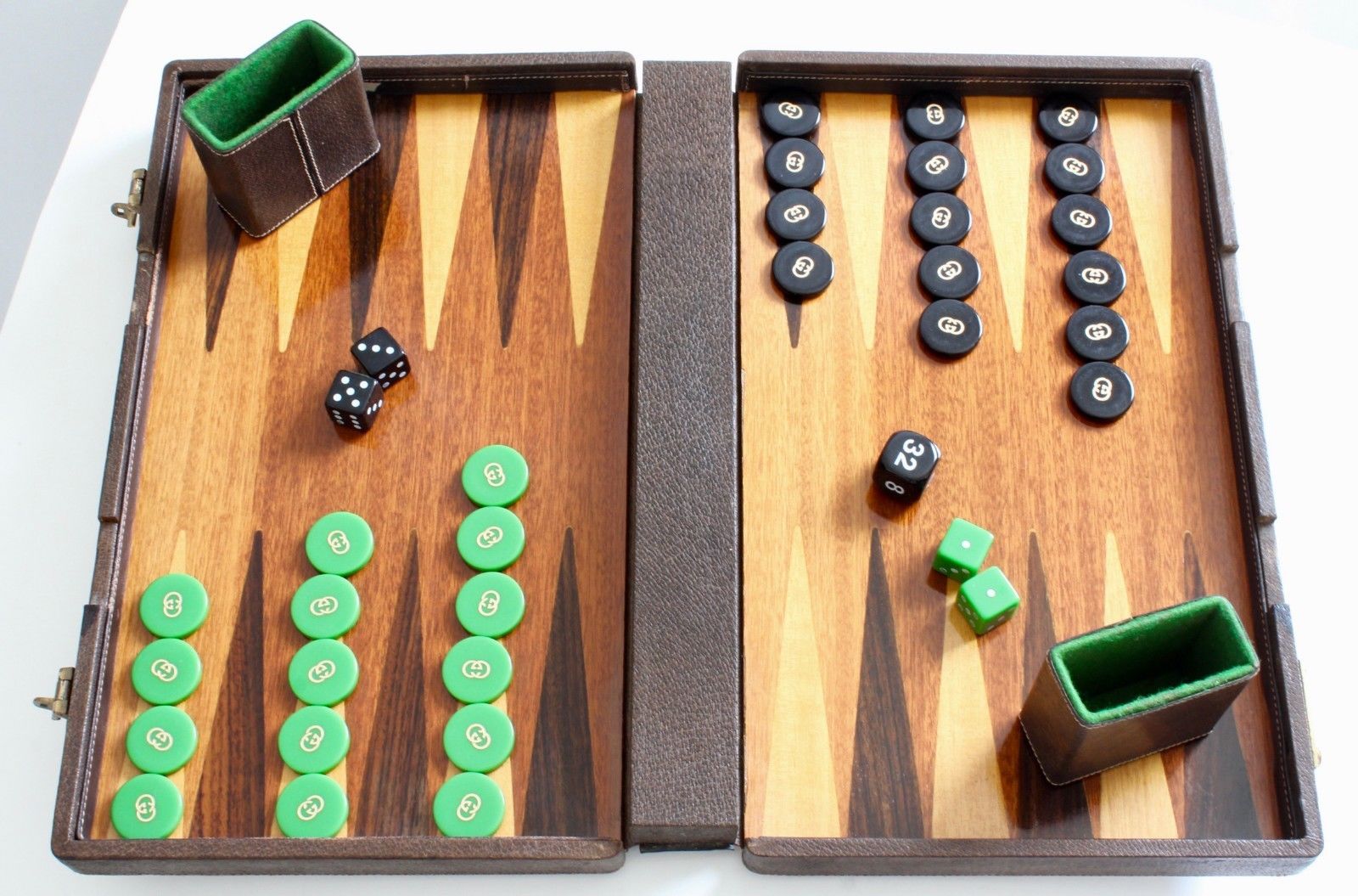 Backgammon : Top 5 des pièces les plus chères à collectionner !