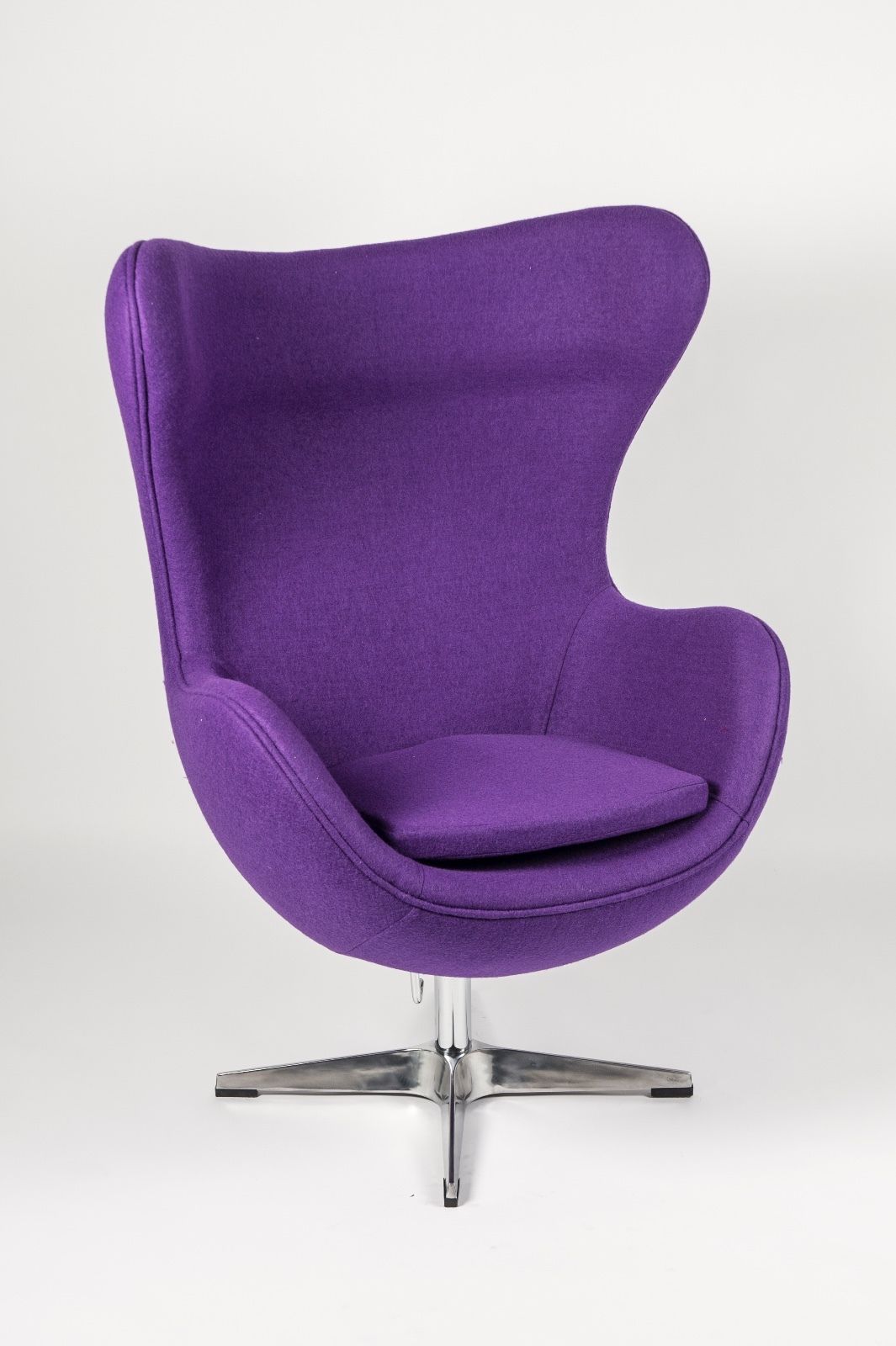 Une sélection des plus beaux fauteuils oeuf récemment vendus sur eBay !