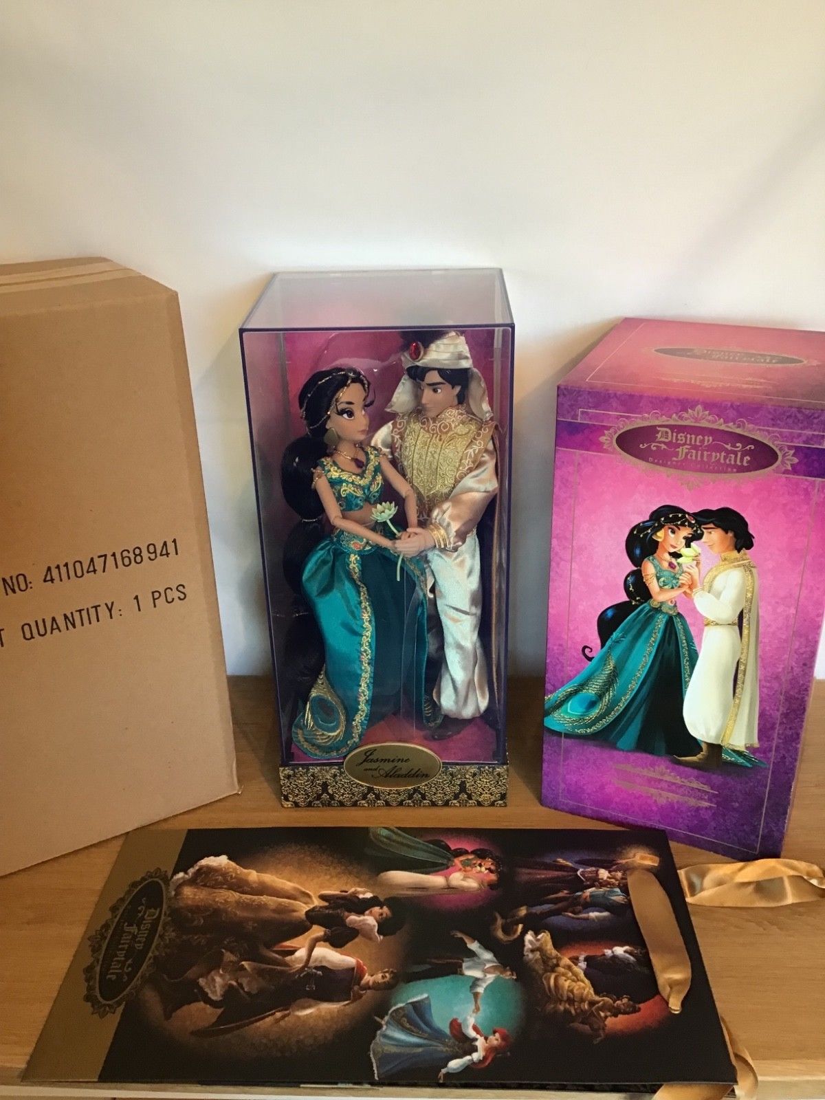 Aladin : Un Top 5 des objets de collection les plus chers sur eBay ! 