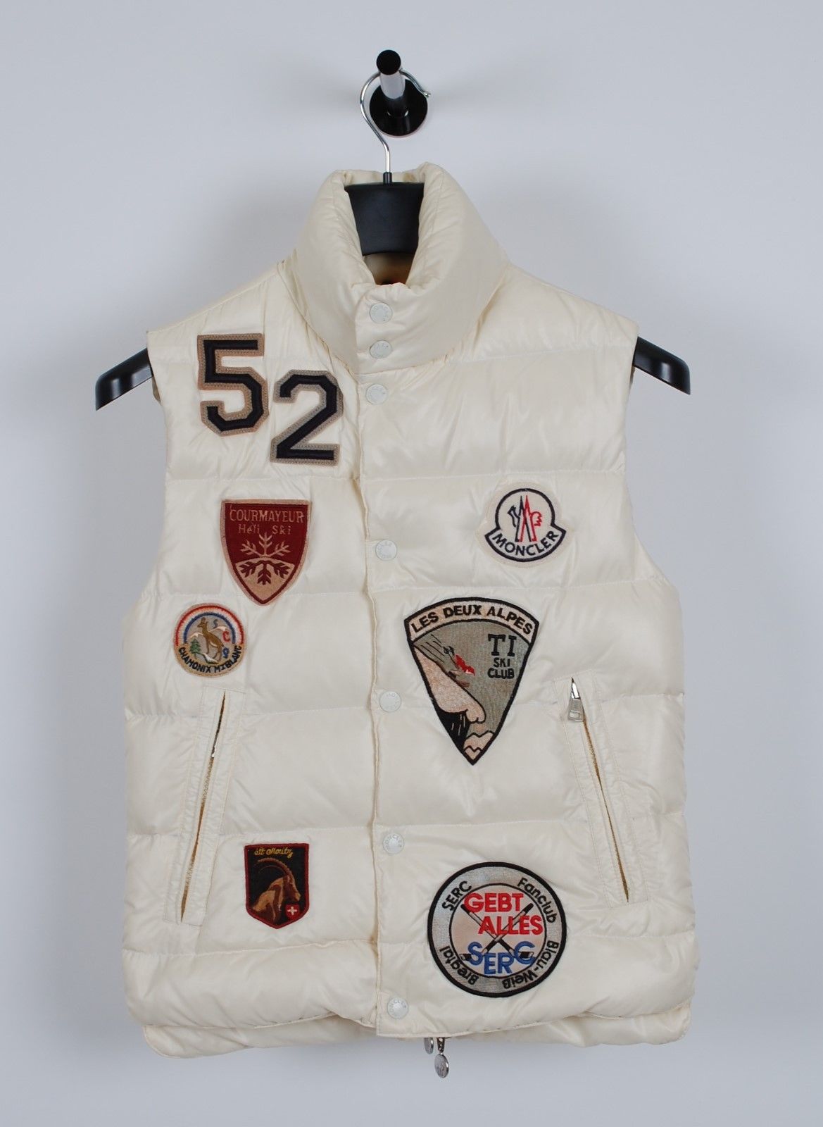 Moncler : Les modèles les plus convoités de vestes pour femmes