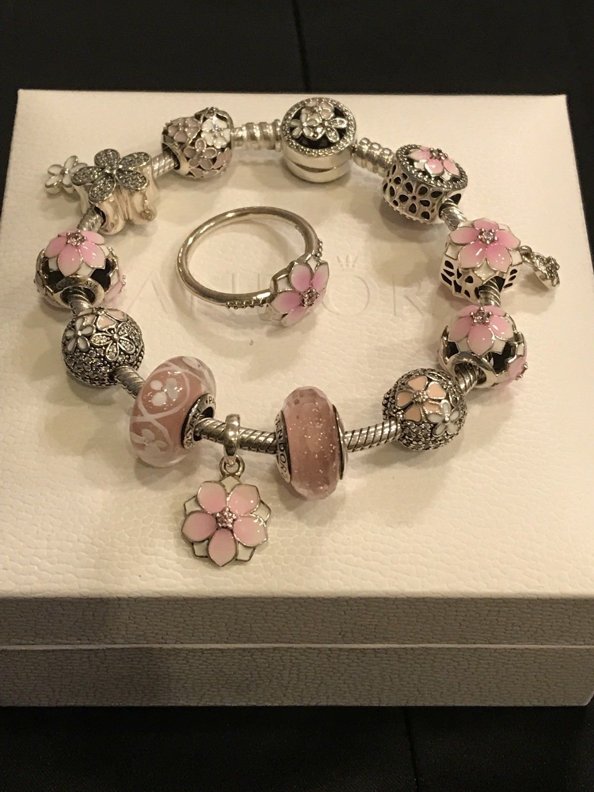 Les bracelets à breloques Pandora les plus chers vendus sur eBay