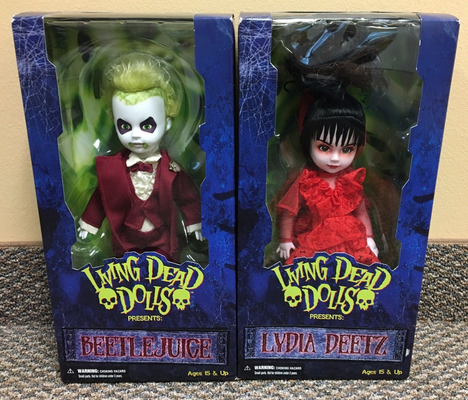 Beetle Juice : poster, figurine, poupées, tombe et dessin collectors sur eBay !