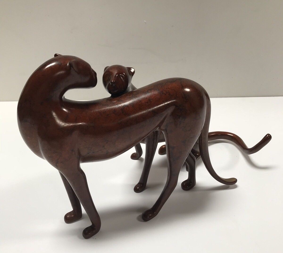 Top 5 des plus splendides sculptures de guépards vendues sur eBay ! 