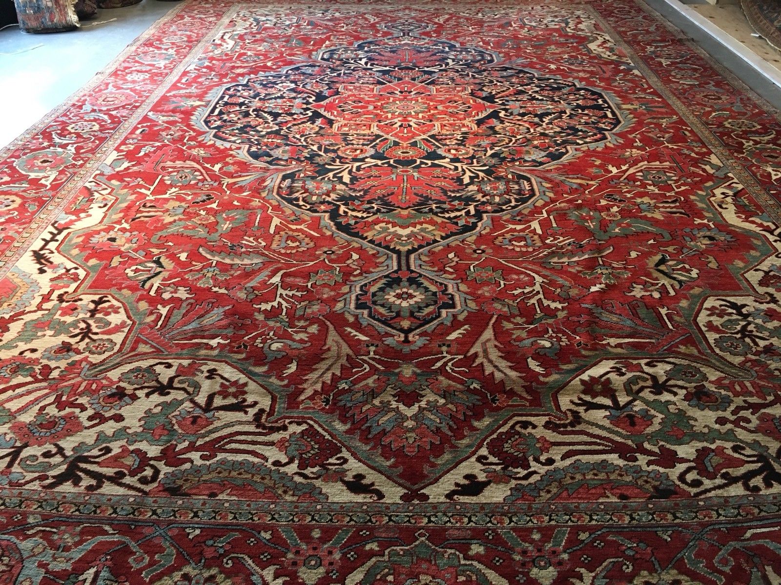 Les tapis Serapi à prix mirobolants vendus sur eBay !