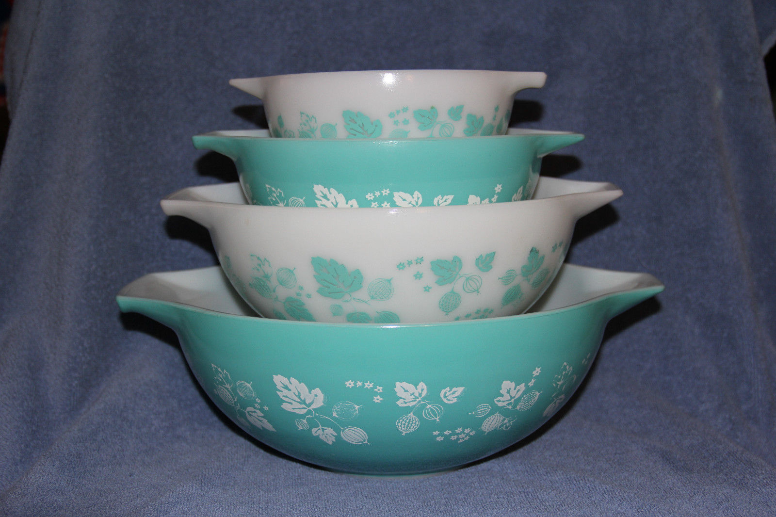 Les bols pyrex de collection les plus chers vendus sur eBay !