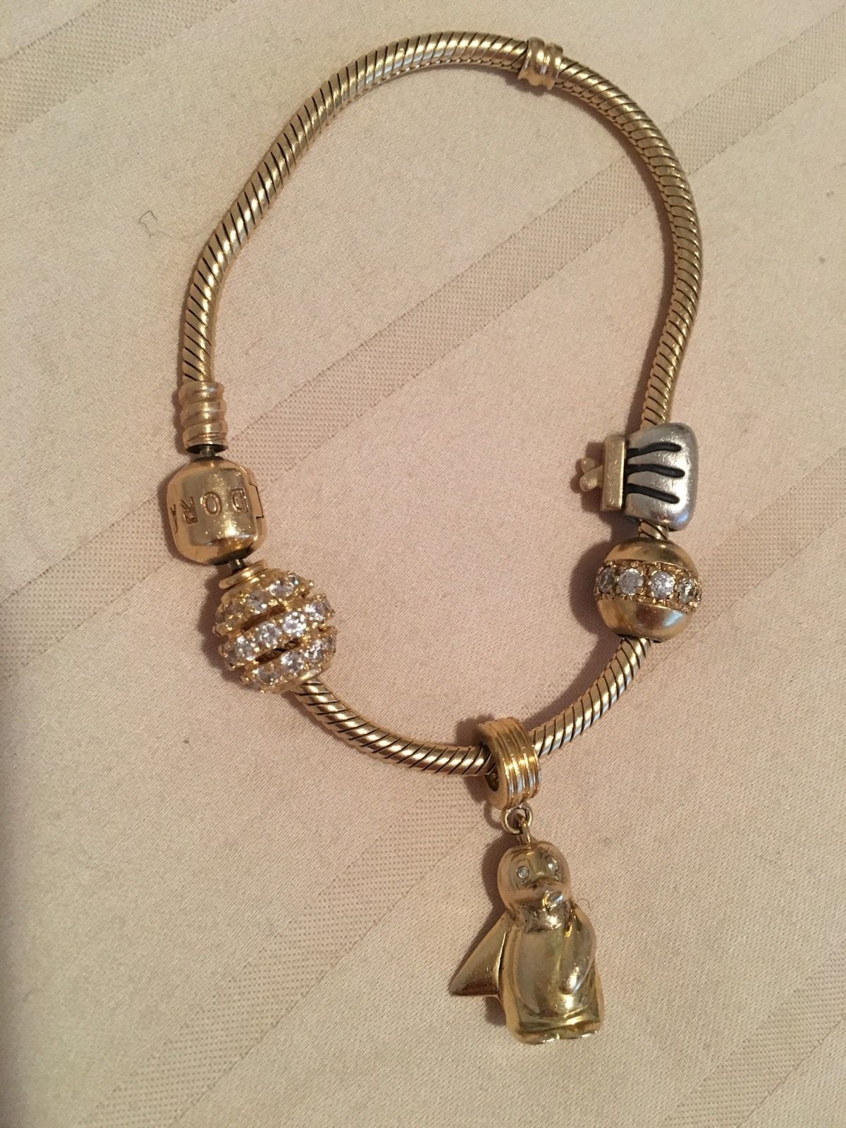 Les bracelets à breloques Pandora les plus chers vendus sur eBay