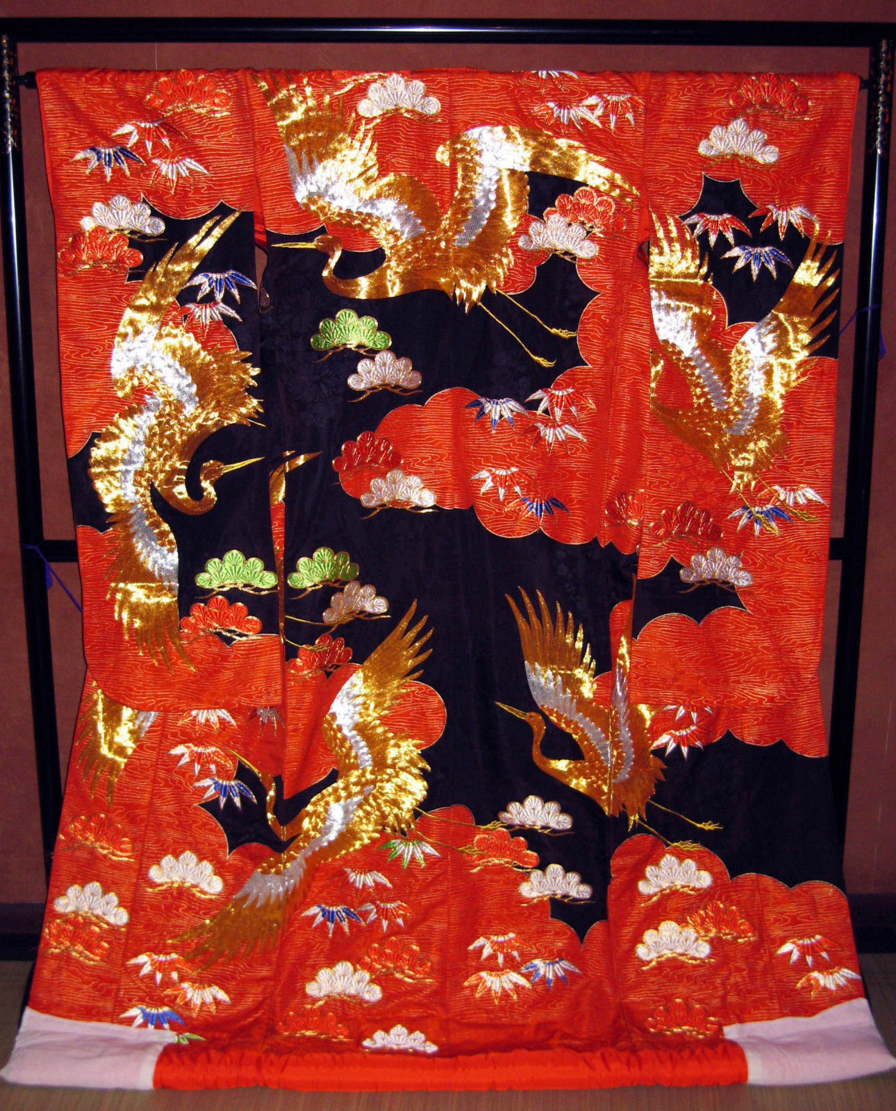Kimonos Japonais : les plus beaux modèles récemment vendus sur eBay