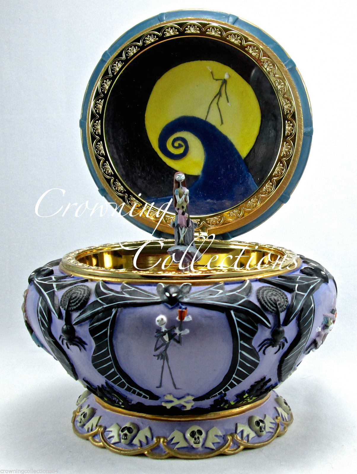 Boite à musique de noël : les plus beaux modèles récemment vendus sur eBay ! 