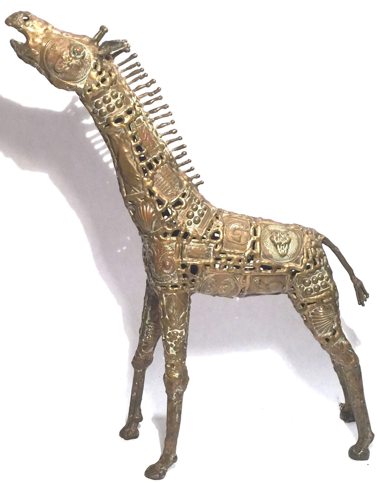 Objets de décoration thème girafe : Notre Top 5 des sculptures parmi les plus chères !