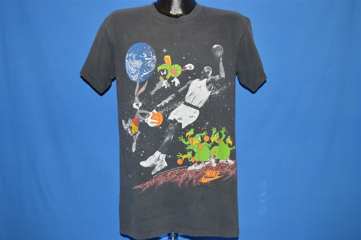Space Jam : Michael Jordan & les Looney Toons - objets de collection vendues sur eBay !