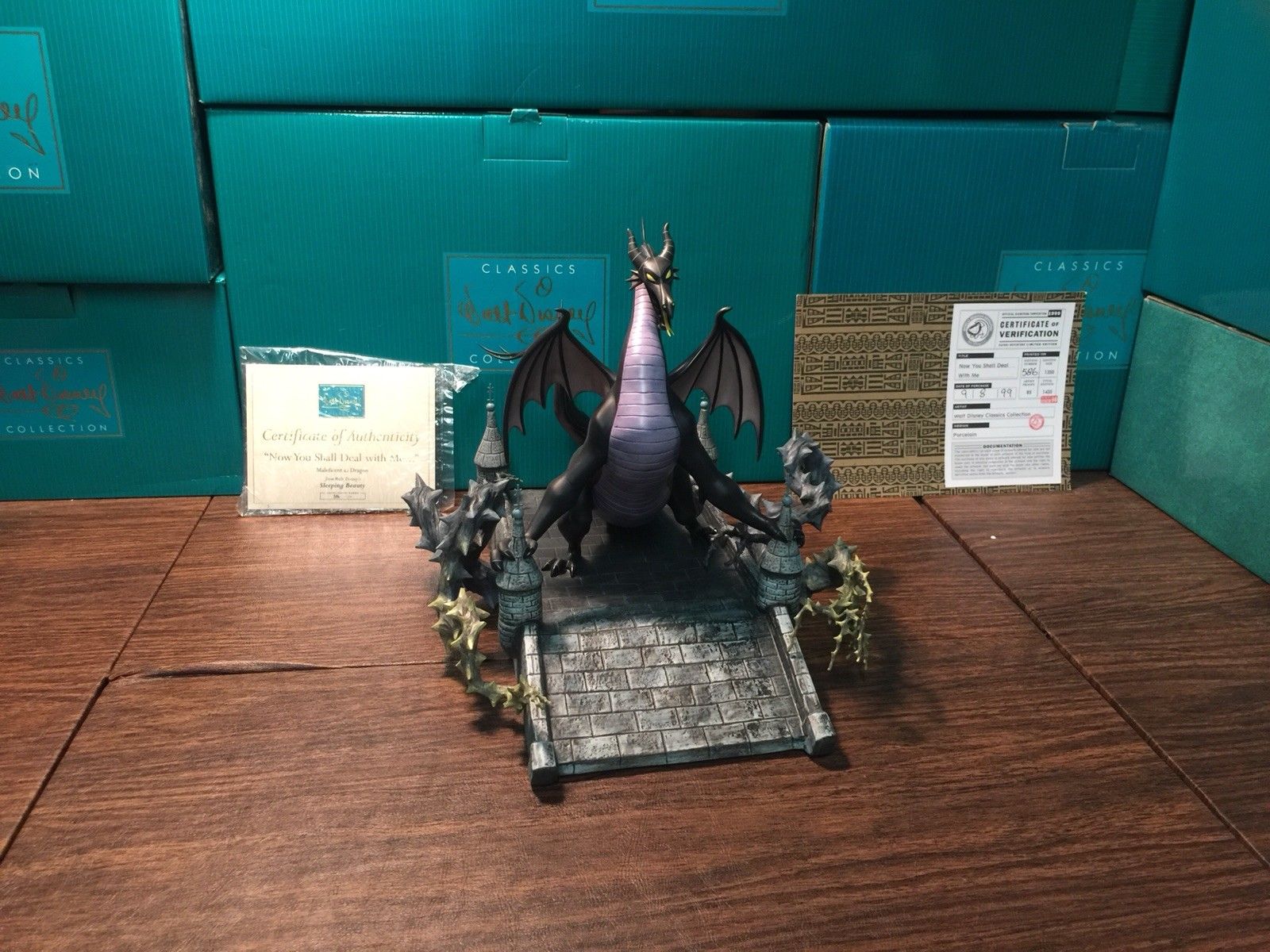 Maléfique : 5 pièces de collection à prix astronomiques ! 