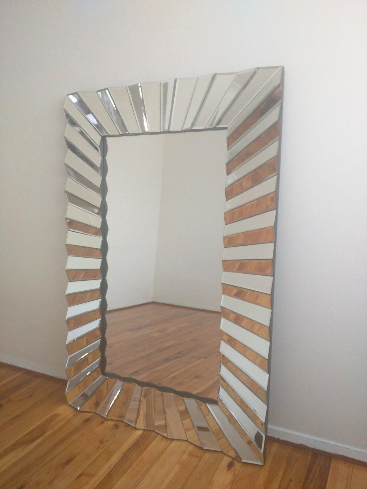 Miroirs : une sélection de 5 modèles design les plus chers récemment vendus sur eBay ! 