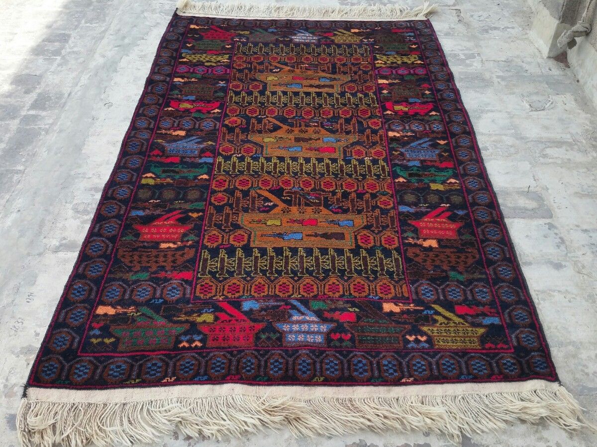 Shindand Rug Tapis de guerre : Un Top 5 des pièces de collection les plus chères