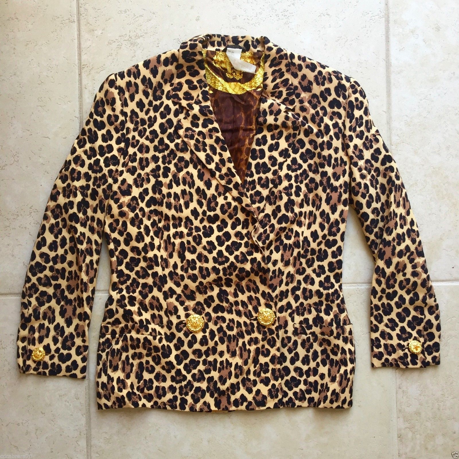 Vestes Gianni Versace : Un top 5 des modèles les plus chers ! 