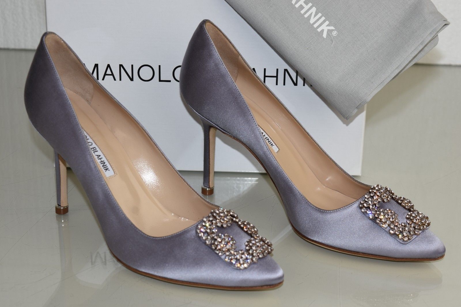 Top 5 des chaussures Manolo Blahnik les plus chères vendues récemment sur eBay !
