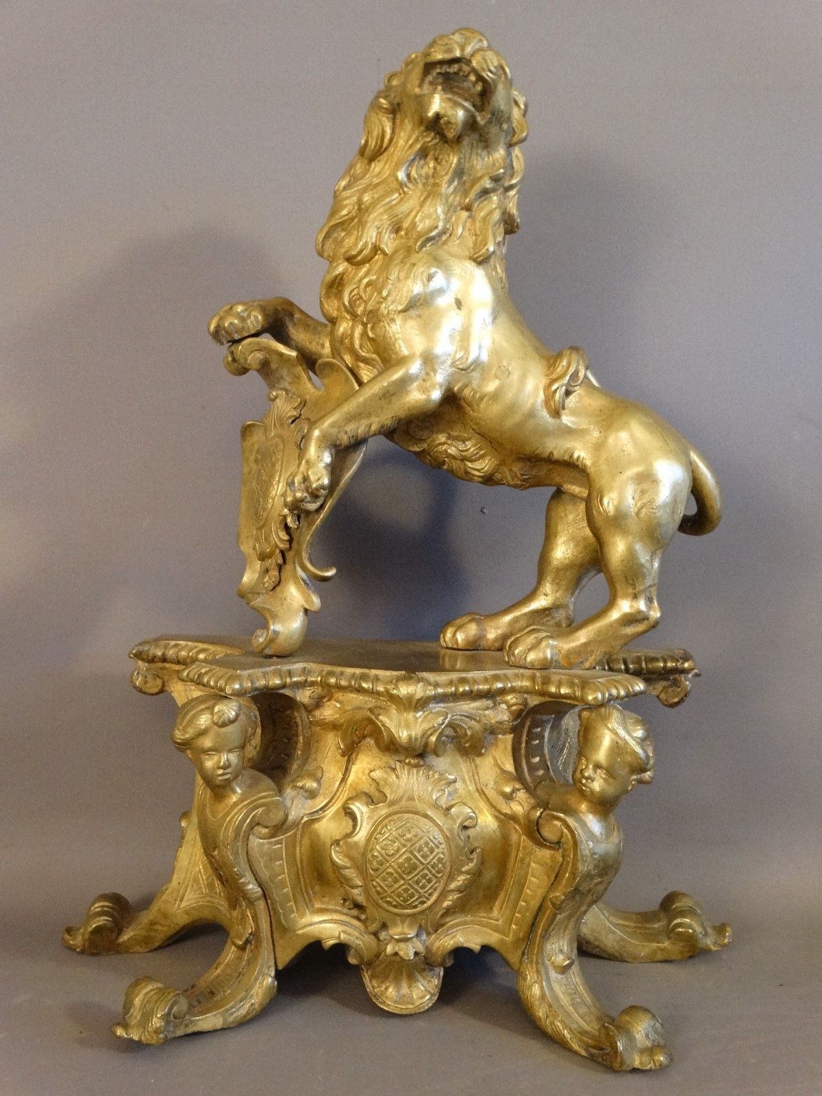 Superbes sculptures de Lion : Notre Top 5 parmi les modèles les plus chères