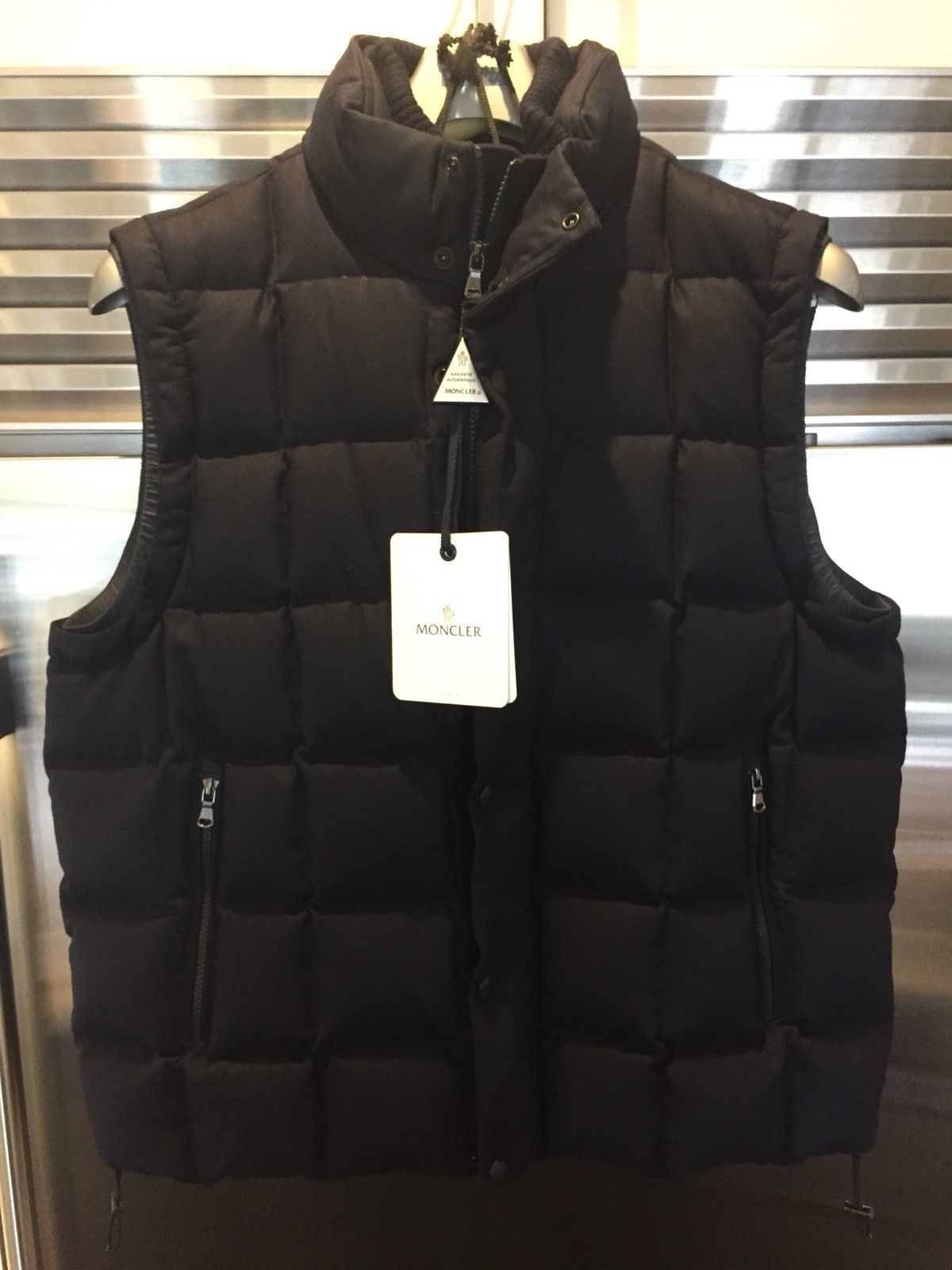 Moncler hommes : 5 modèles de vestes les plus chers sur eBay !