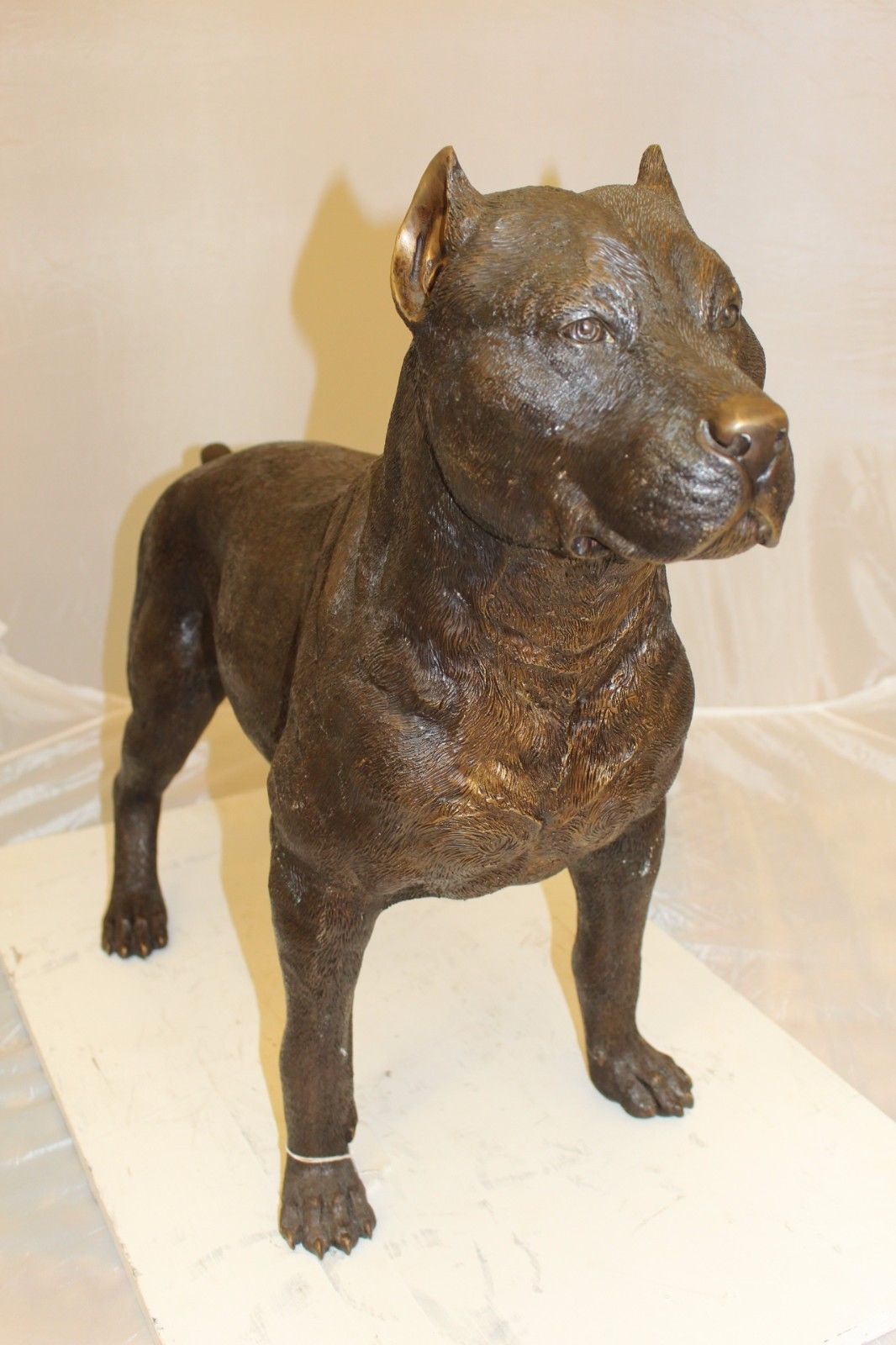 5 superbes sculptures de chiens parmi les plus chères vendues sur eBay ! 