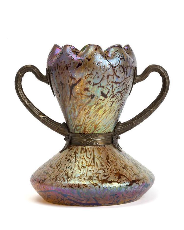 Les vases irisés les plus chers vendus sur eBay ! 