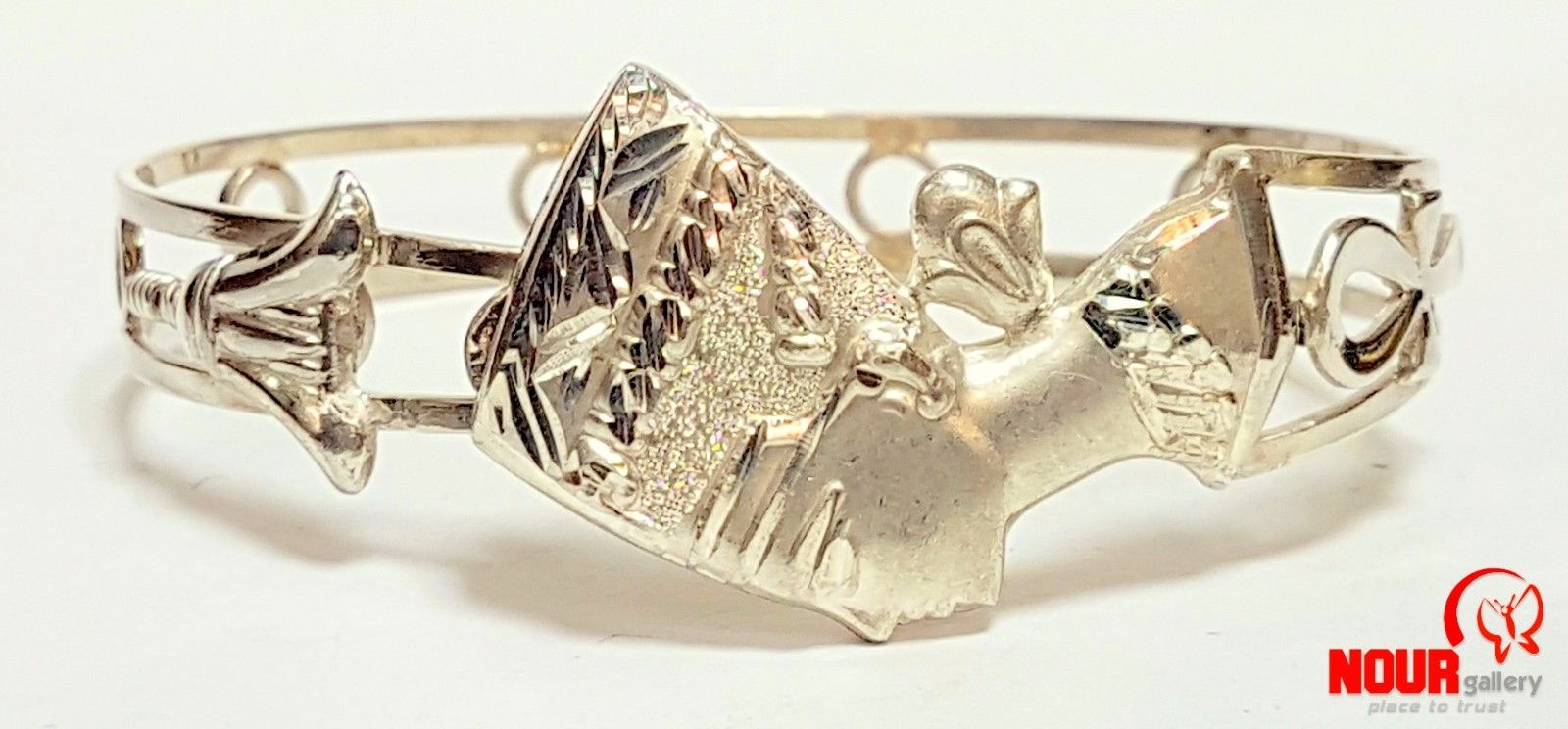 Les bracelets egyptiens les plus chers vendus récemment sur eBay ! 