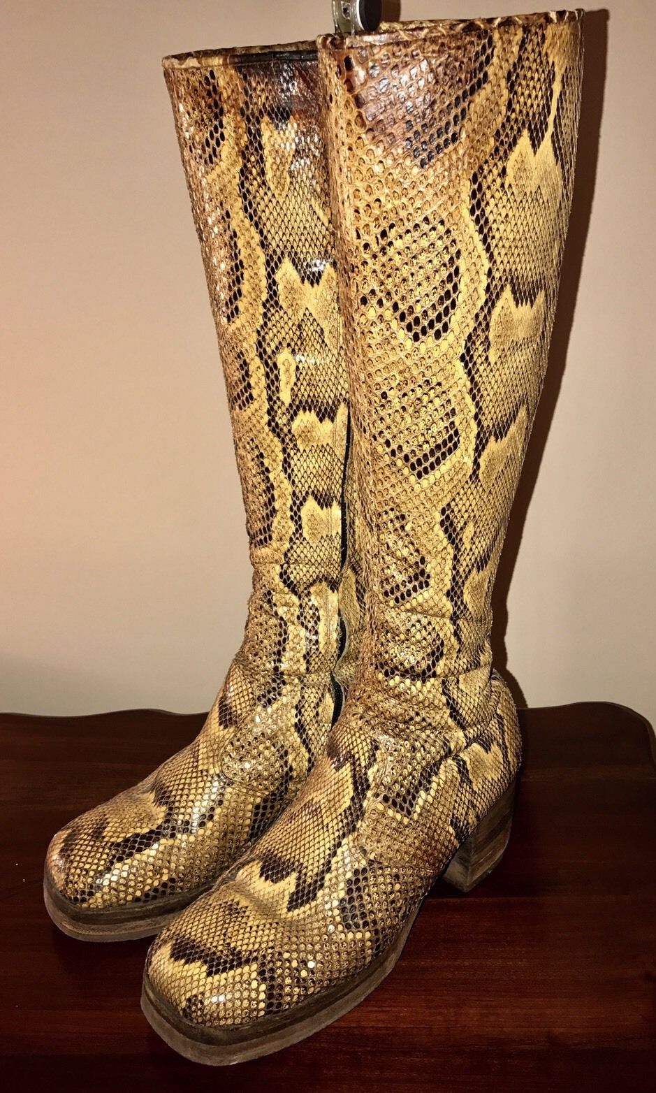 Bottes pour femmes vintage : 5 super modèles rétro à découvrir sur eBay