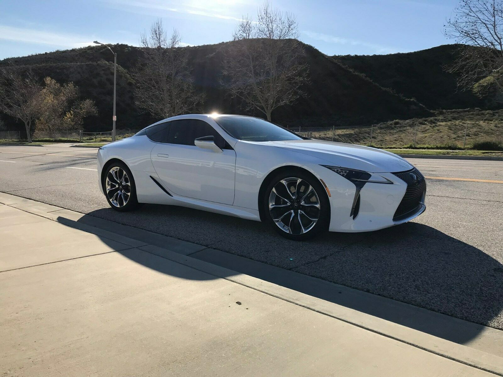 Lexus : 5 modèles parmi les plus chers vendus sur eBay !