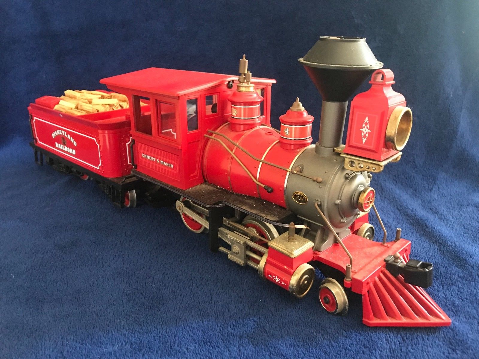 Disneyland : quelques objets de collection les plus chers récemment vendus sur eBay