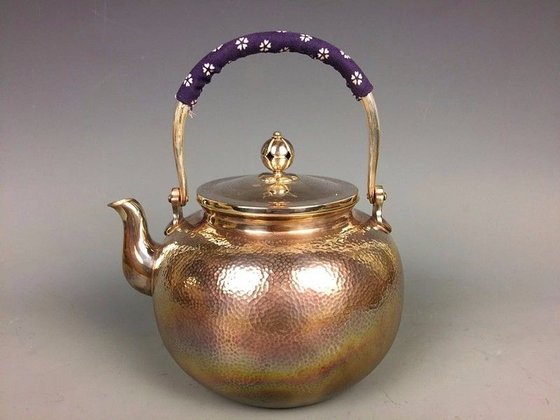 Les théières japonaises en argent massif les plus chères