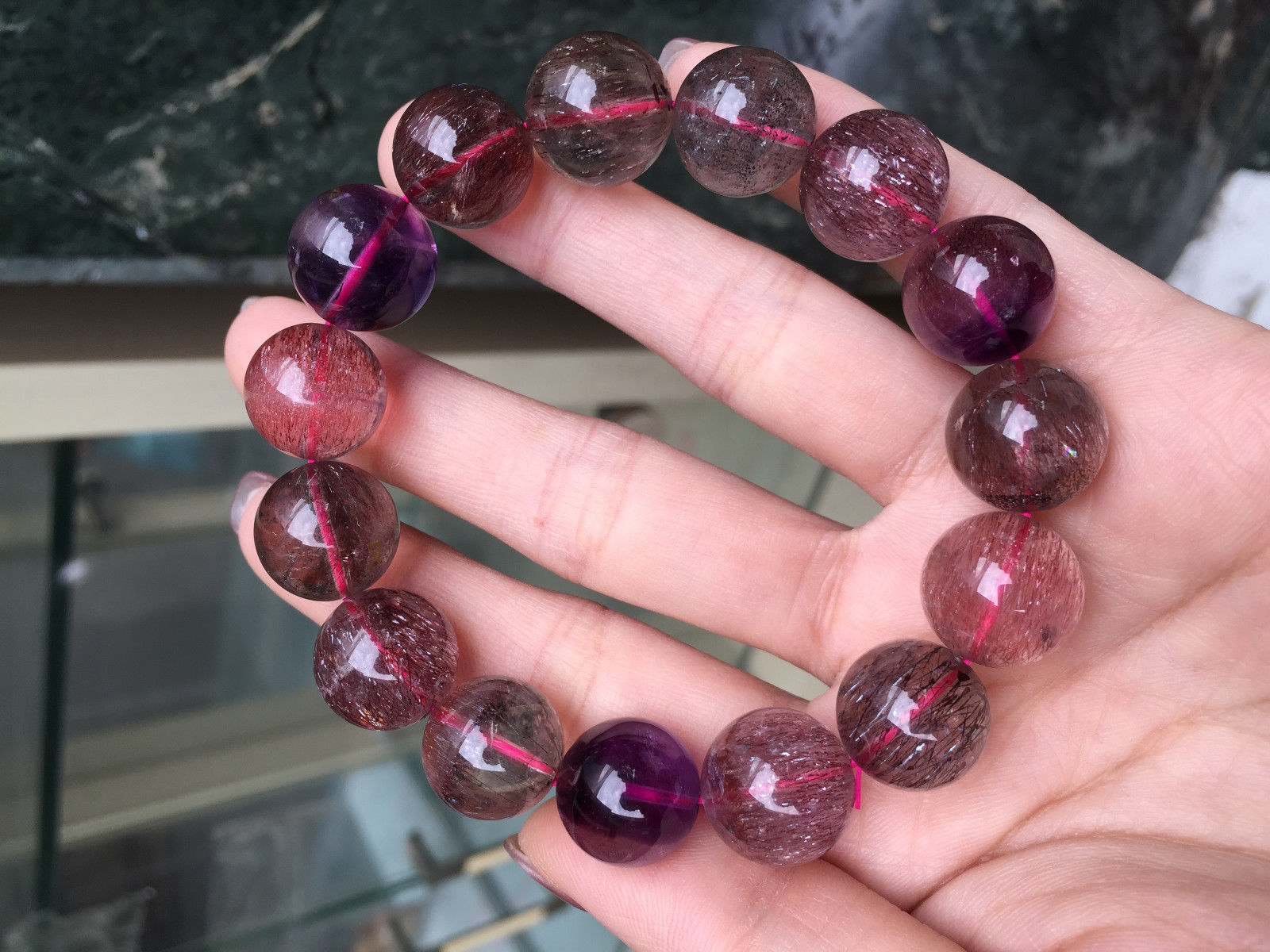 Les bracelets en perles les plus chères !  