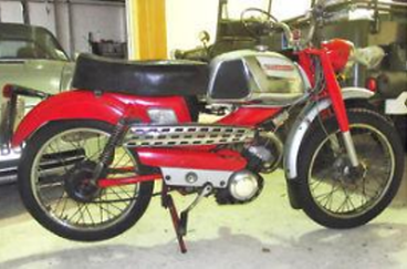 Mobylettes de collection.