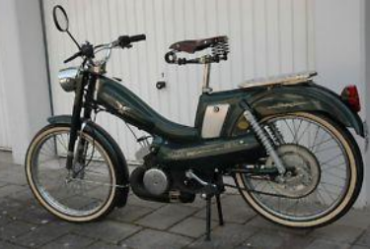 Mobylettes de collection.