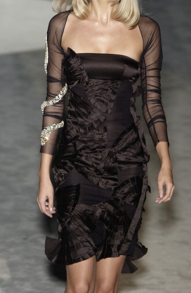 Top 5 des robes les plus chères vendues sur eBay.