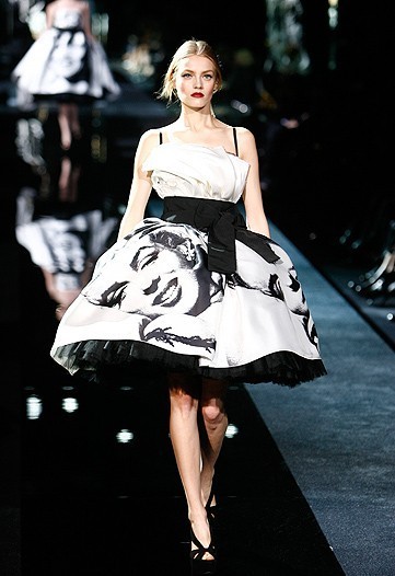 Top 5 des robes les plus chères vendues sur eBay.